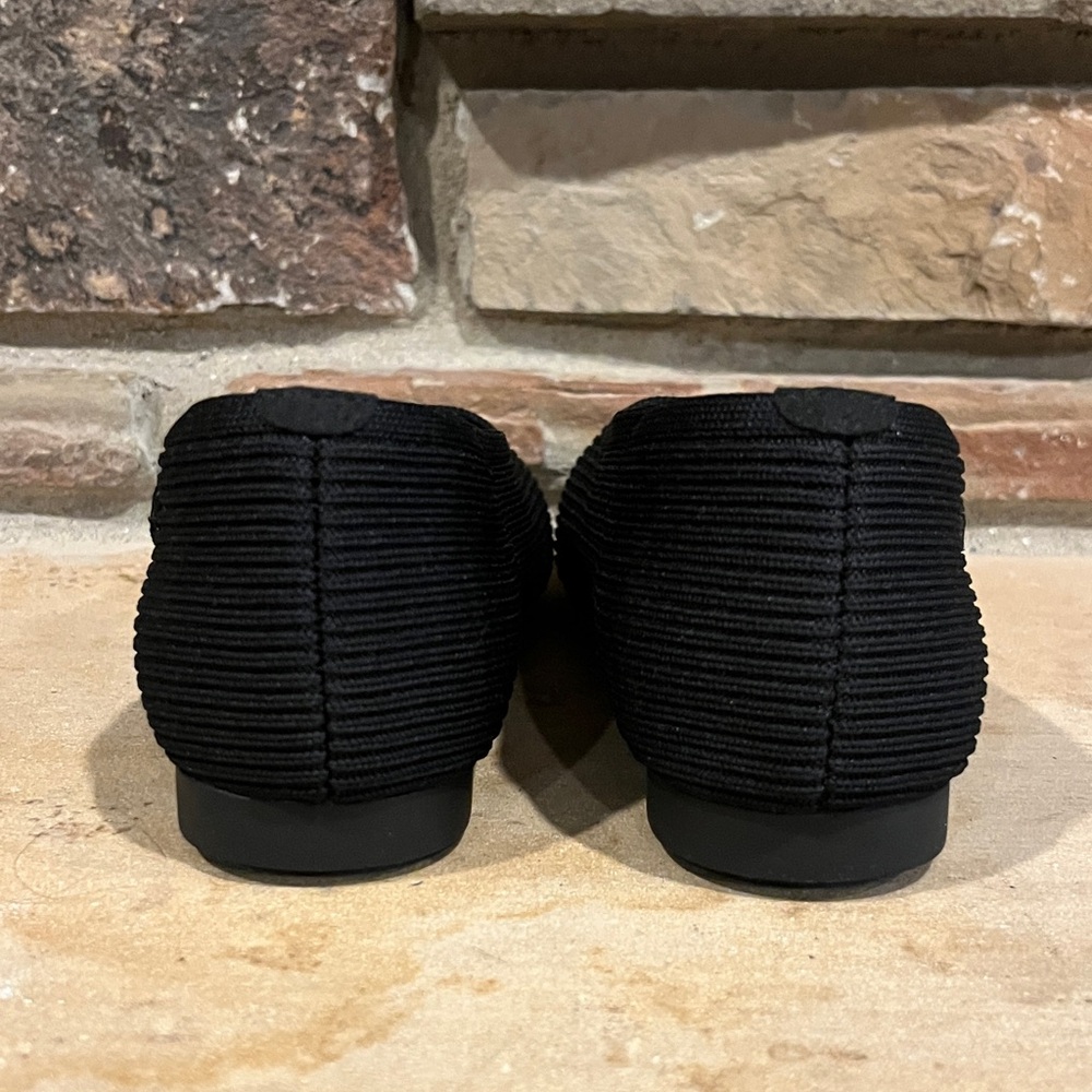 VIVAIA Lightweight Black V-Cut Square Toe Knit Flats - Picture 7 of 10